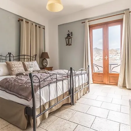 Seabreeze Ios Hotel 3*